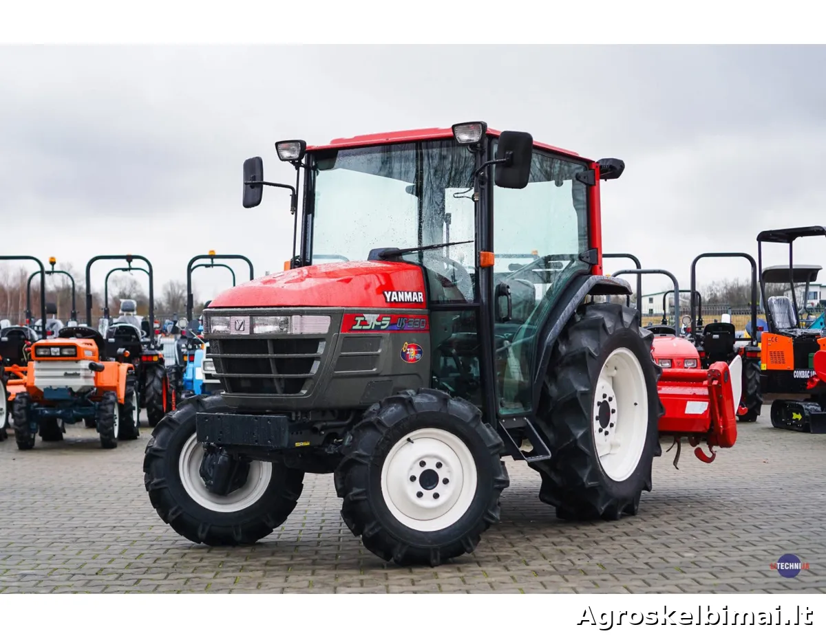Parduodamas Yanmar US-330 su žemės dirbimo freza