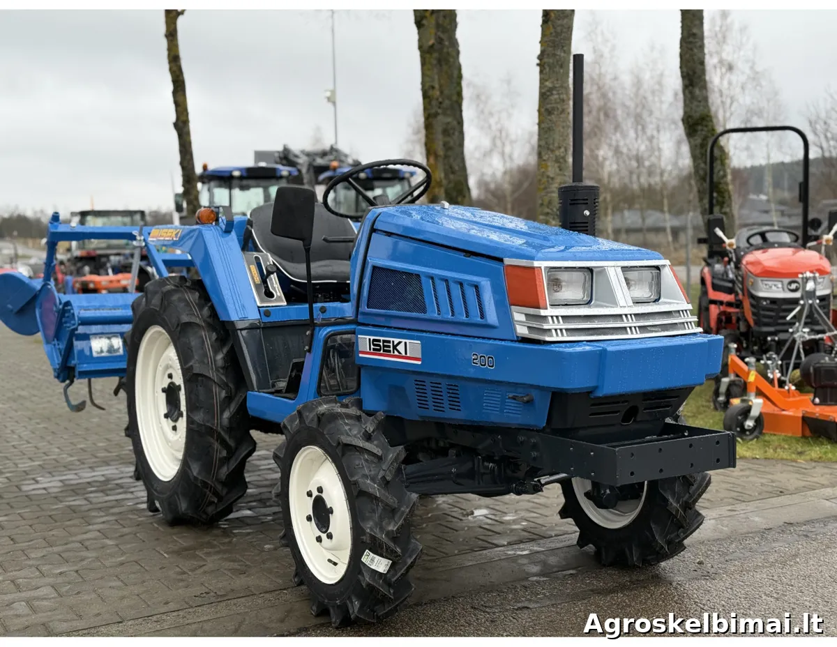 Parduodamas Iseki TU-200 su žemės dirbimo freza