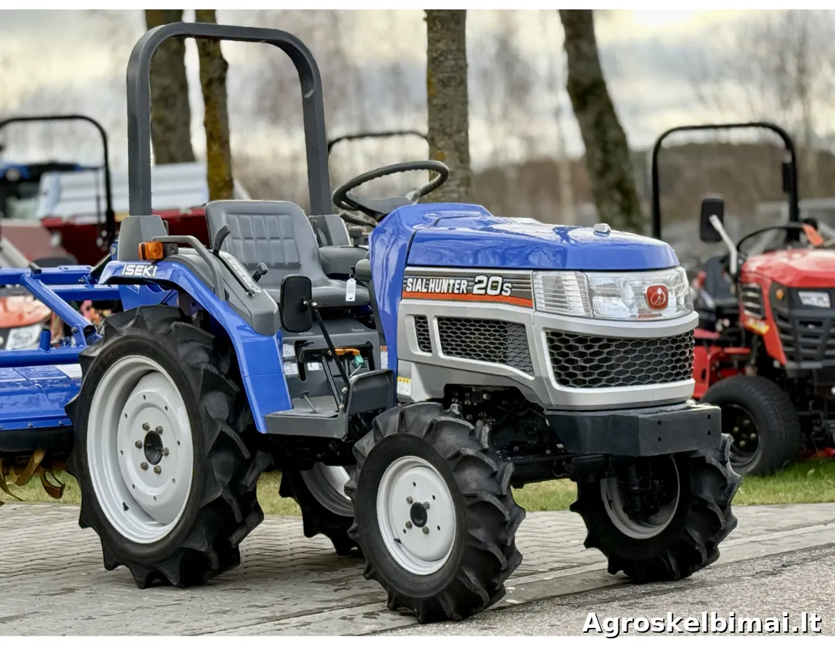 Parduodamas Iseki TH-20 su žemės dirbimo freza