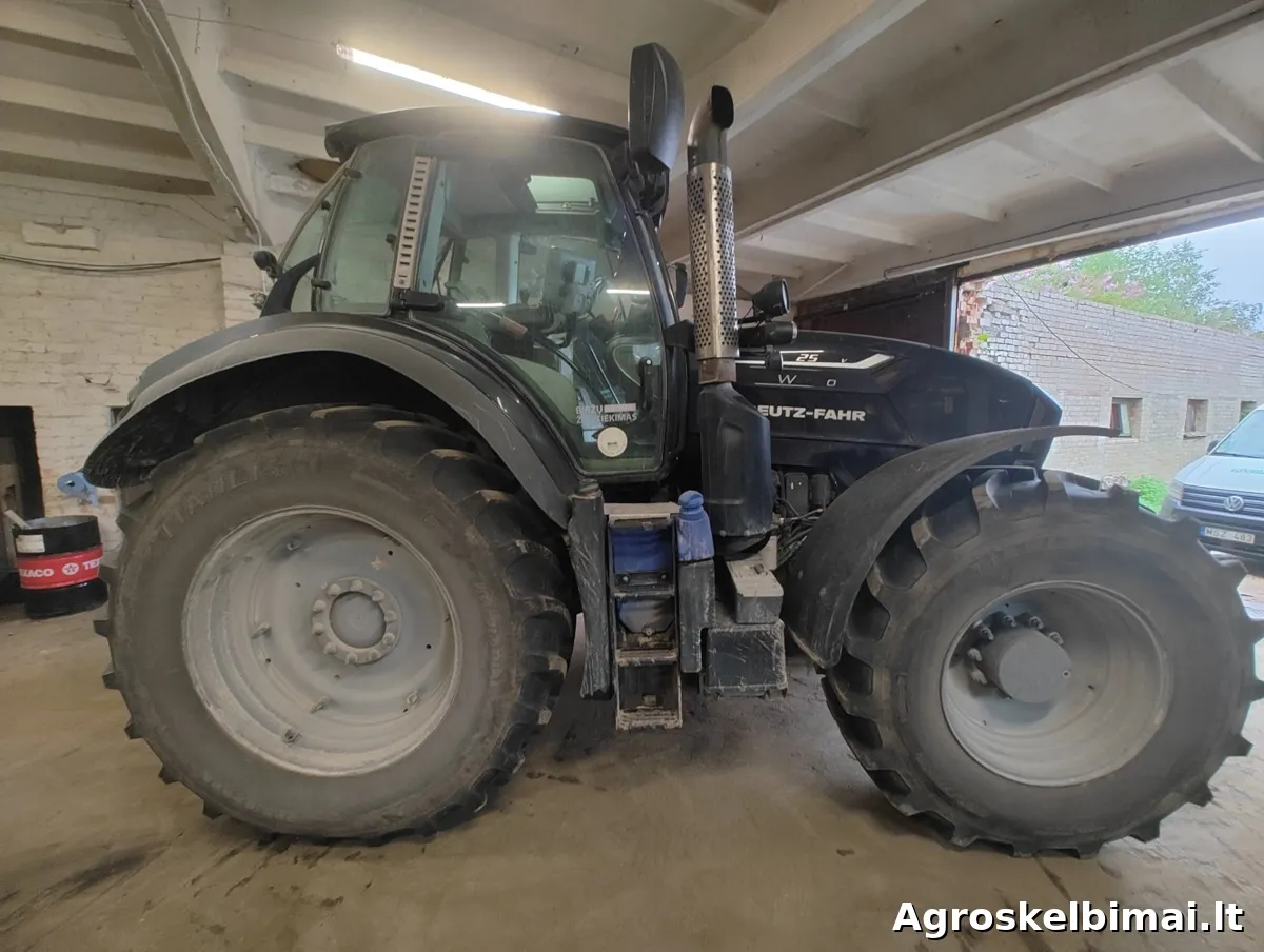 Deutz Fahr Agrotron 7250 TTV - Traktoriai nuotrauka 3