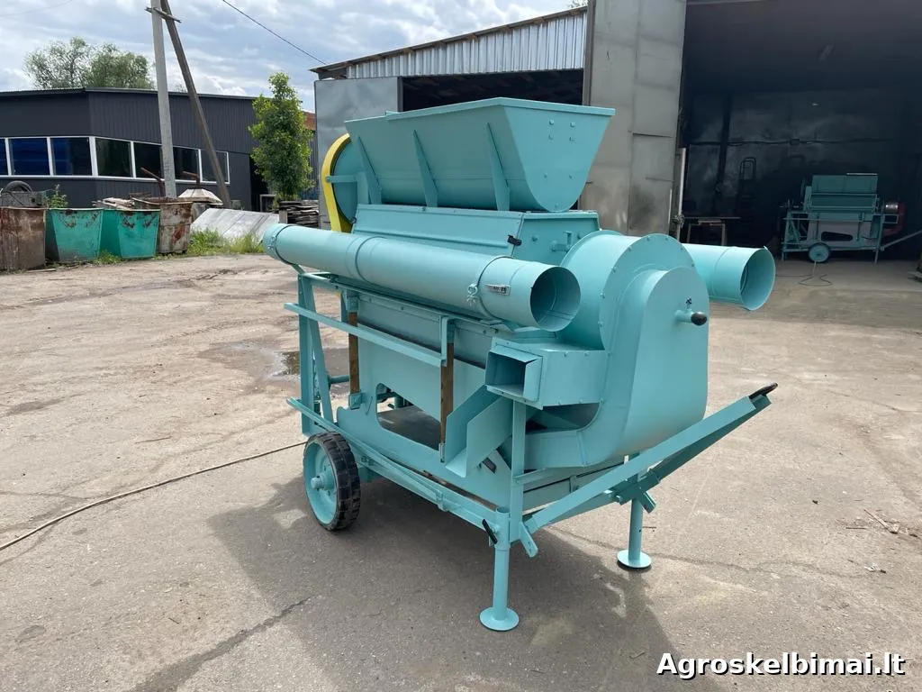 Dobilų trintuvė VK1100A