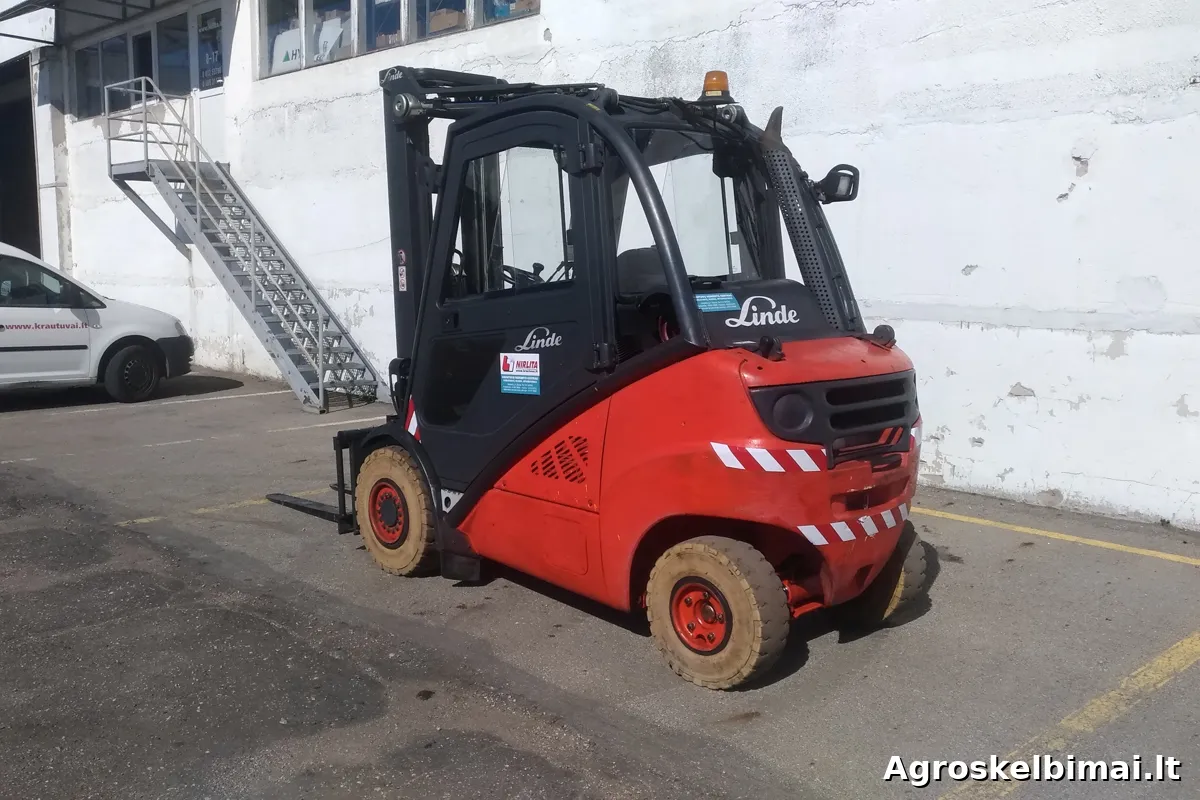Dujinis šakinis krautuvas LINDE H30T (19000 mh)