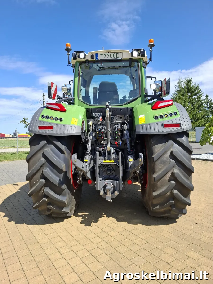 Fendt 728 Vario - Traktoriai nuotrauka 5