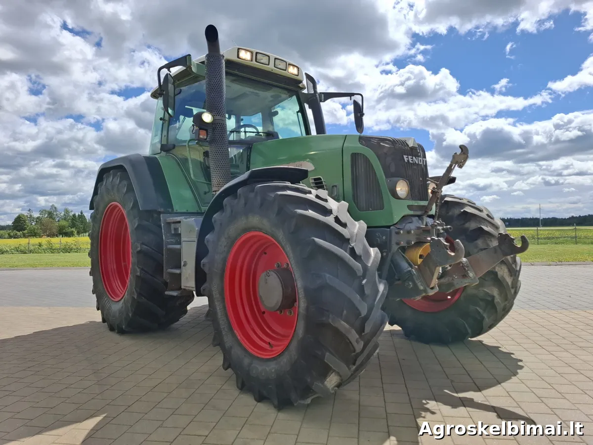 Fendt 820 Vario - Traktoriai nuotrauka 2