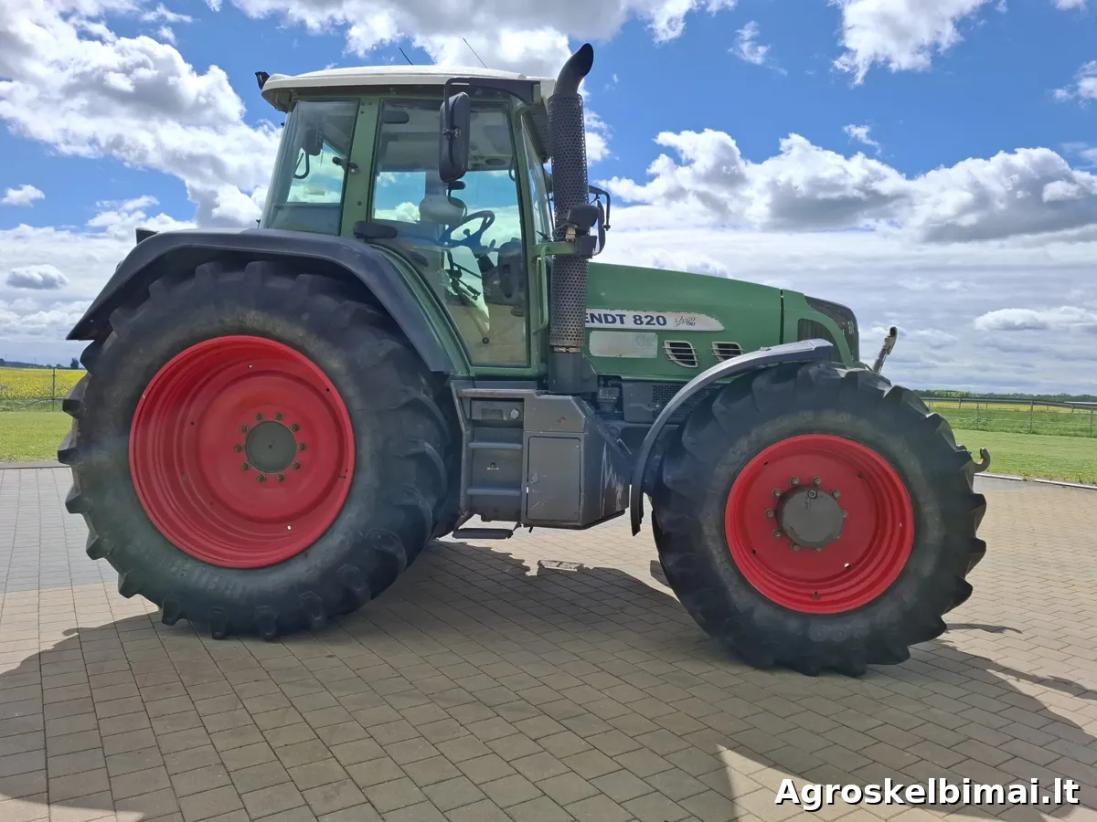 Fendt 820 Vario - Traktoriai nuotrauka 3