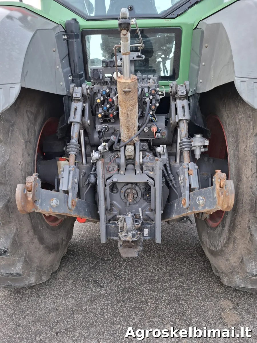 Fendt 828 ProfiPlus - Traktoriai nuotrauka 7
