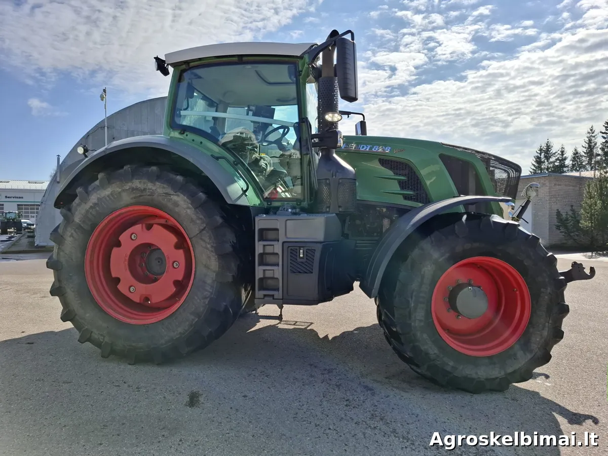 Fendt 828 Vario Profi Plus (new engine) - Traktoriai nuotrauka 5
