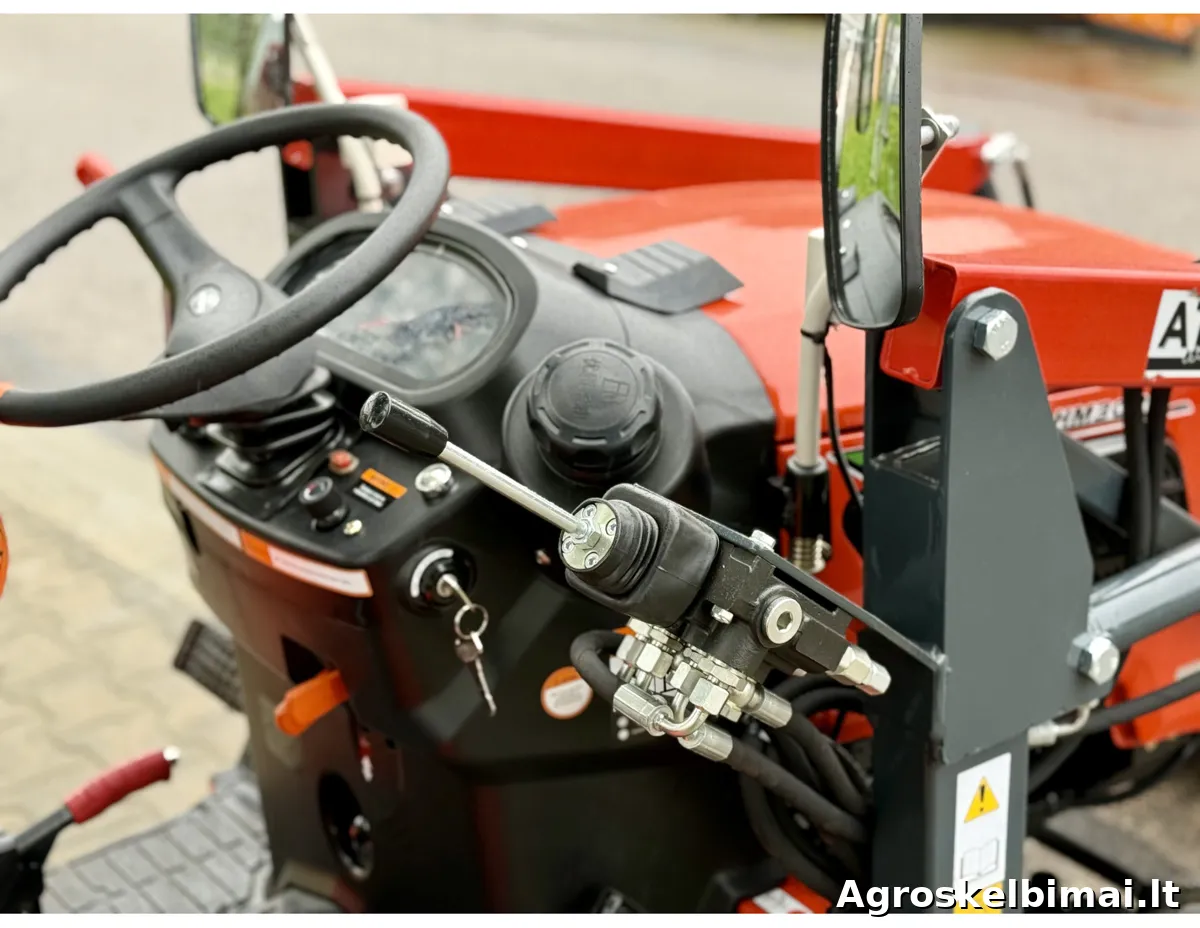 Hinomoto HM3020 su frontaliniu krautuvu - nuotrauka 8