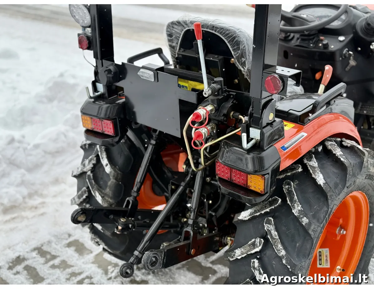 Hinomoto HM3030 su frontaliniu krautuvu - nuotrauka 6