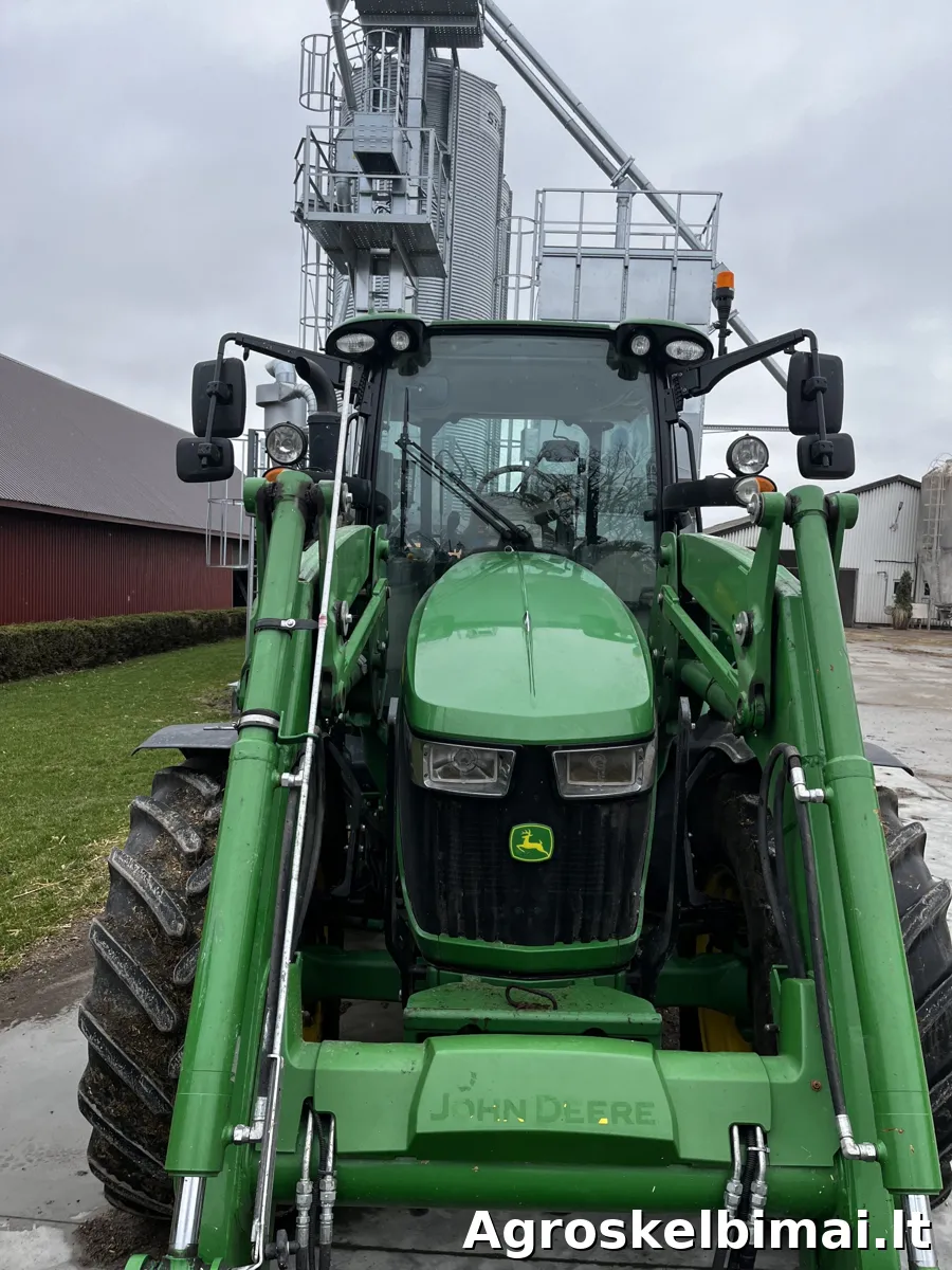 John Deere 5125R su frontaliniu krautuvu - Traktoriai nuotrauka 2