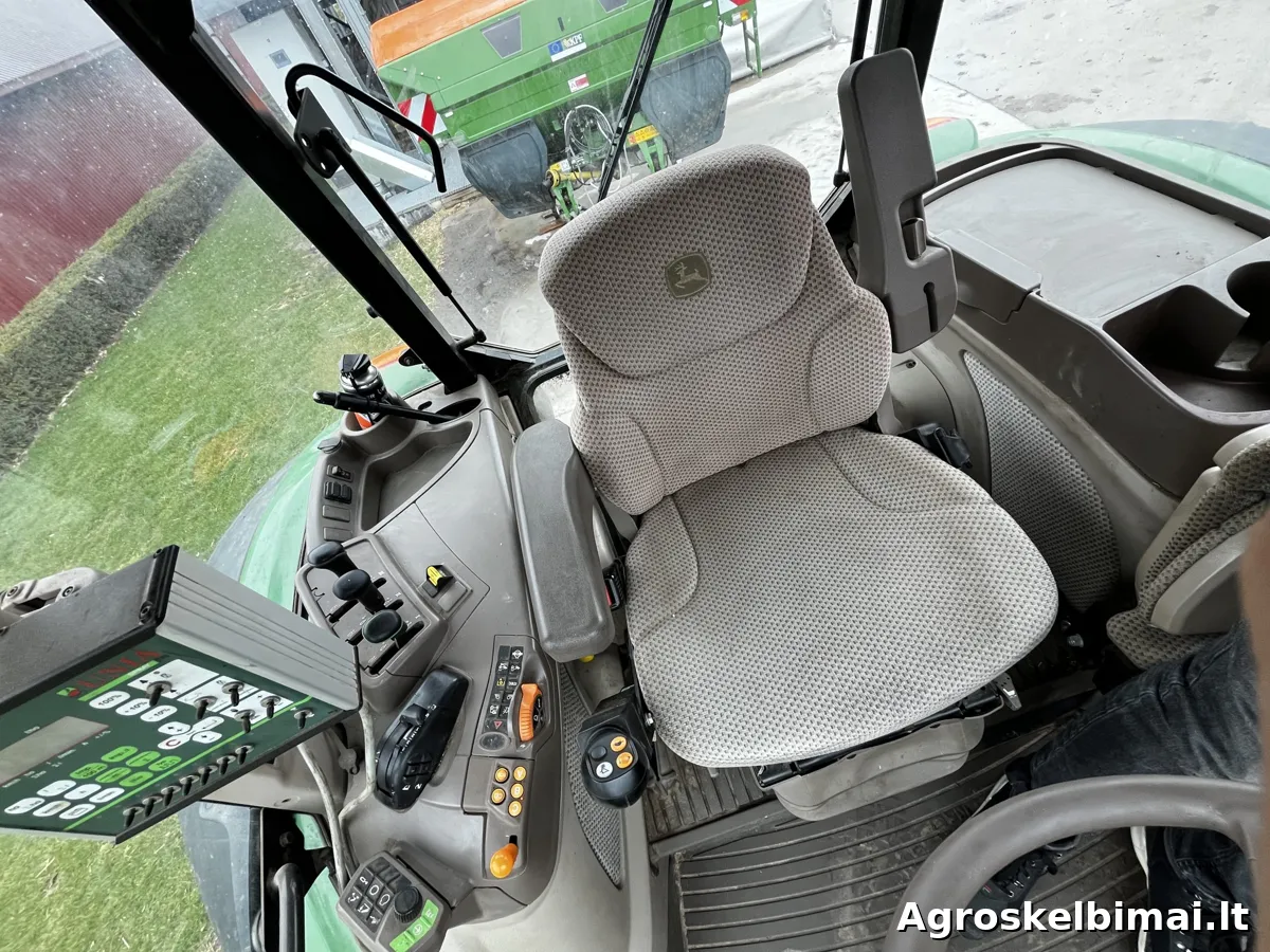 John Deere 5125R su frontaliniu krautuvu - Traktoriai nuotrauka 6