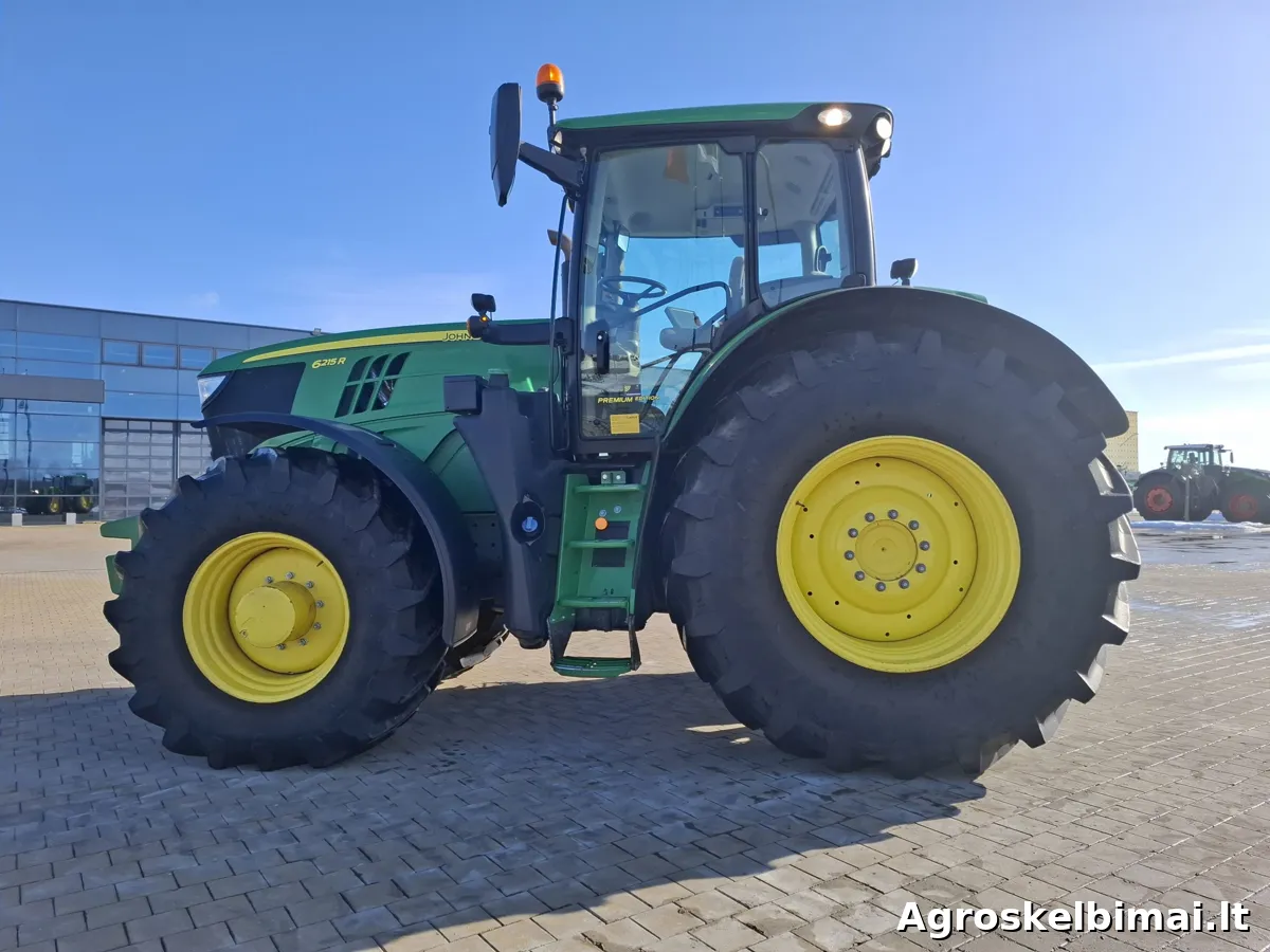 John Deere 6215R - Traktoriai nuotrauka 5
