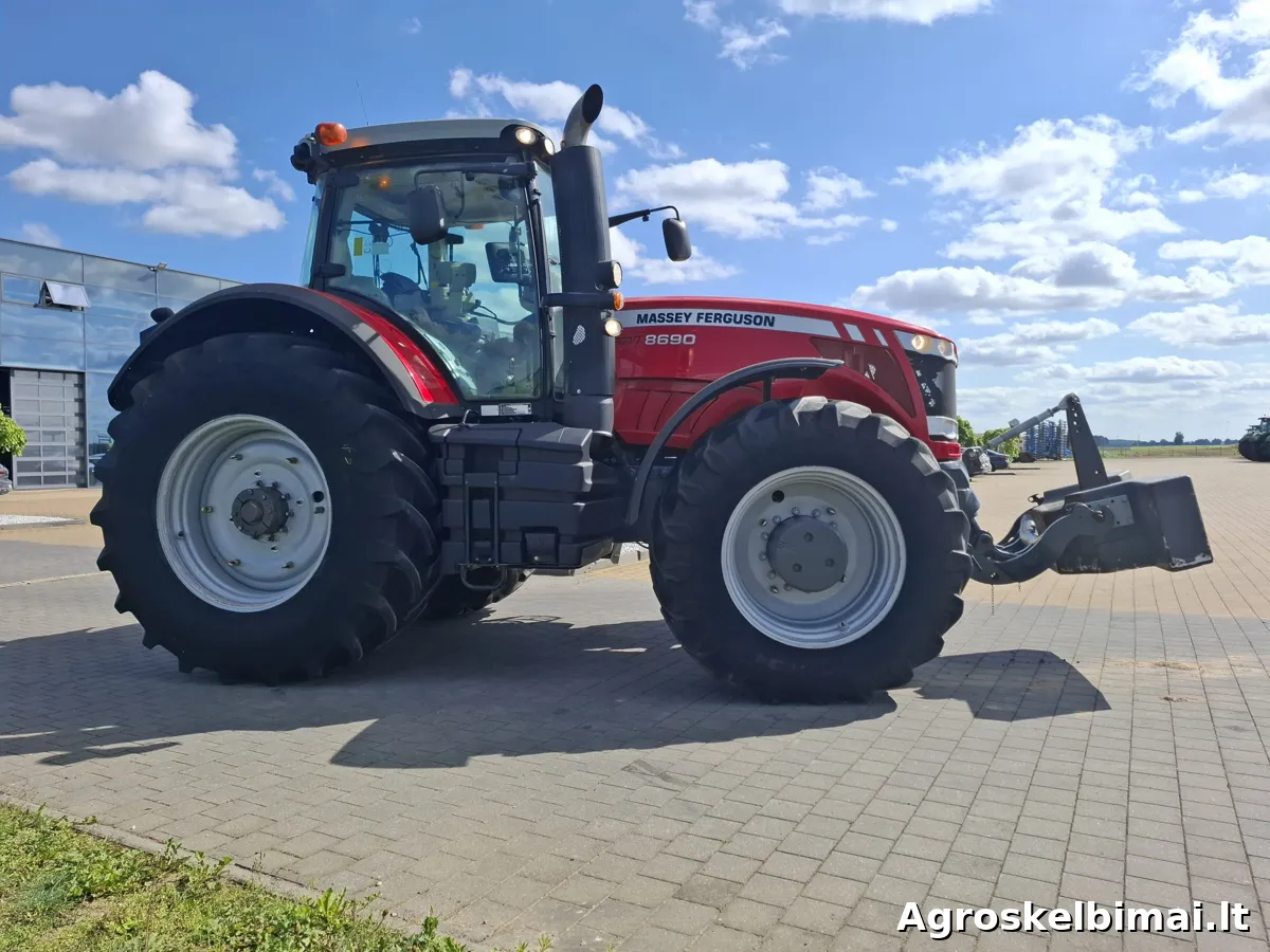 Massey Ferguson 8690 - Traktoriai nuotrauka 5