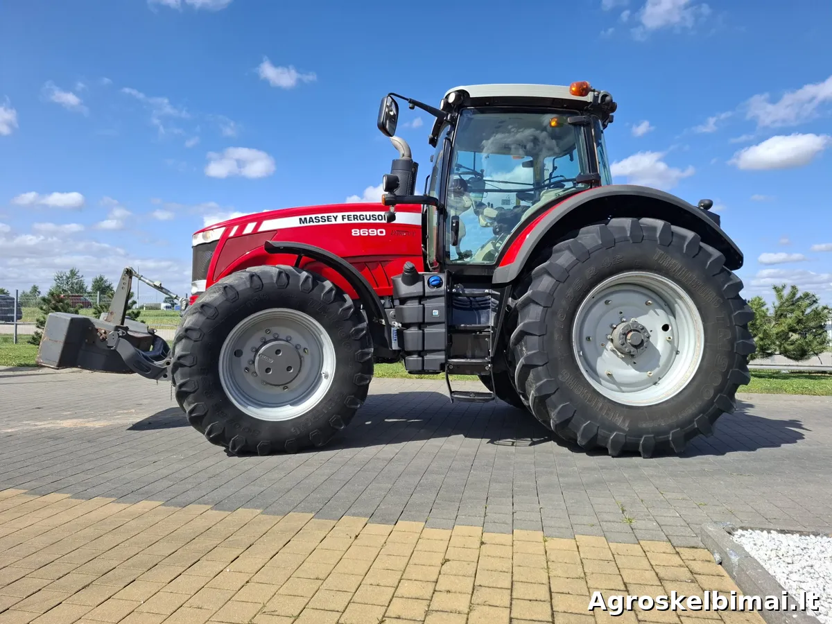 Massey Ferguson 8690 - Traktoriai nuotrauka 6