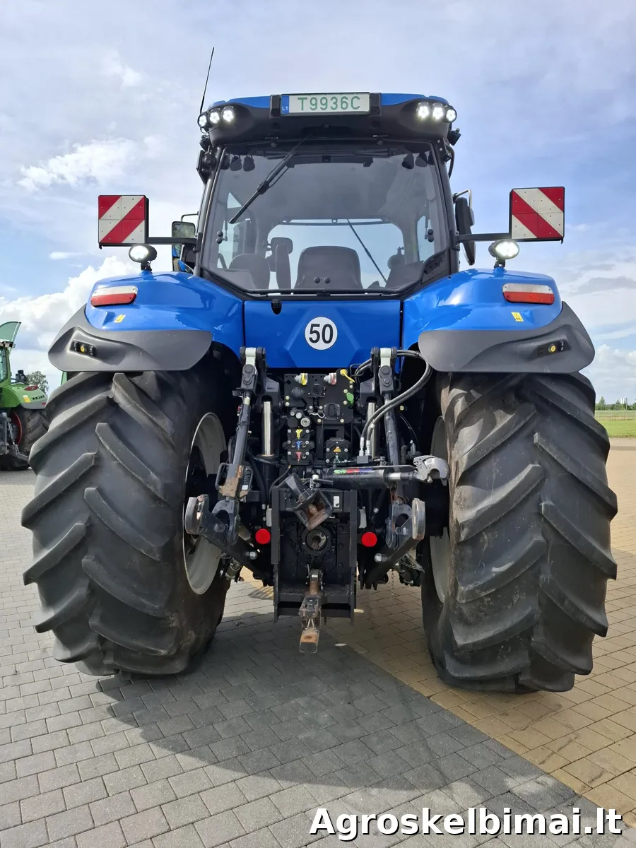 New Holland T8.410 + visi dubliai - Traktoriai nuotrauka 7