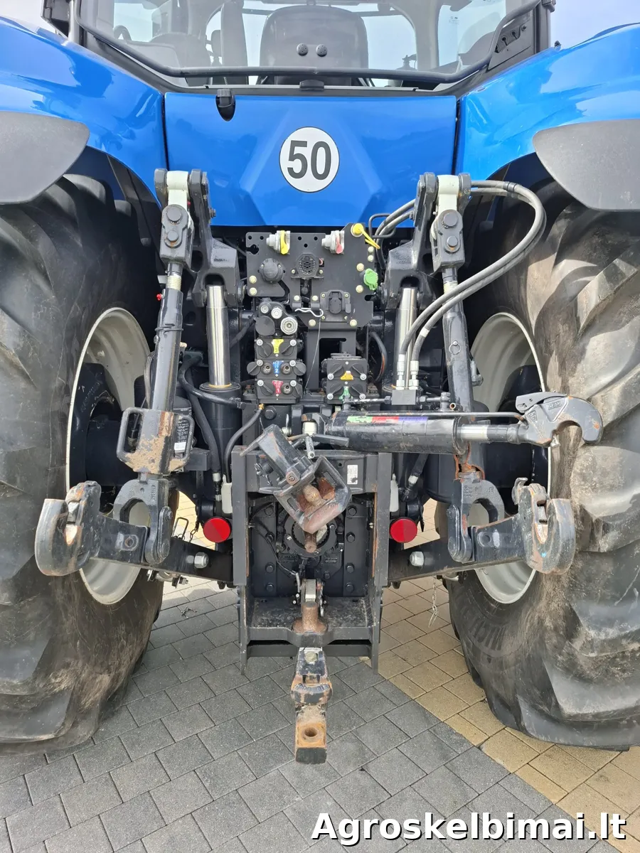 New Holland T8.410 + visi dubliai - Traktoriai nuotrauka 8