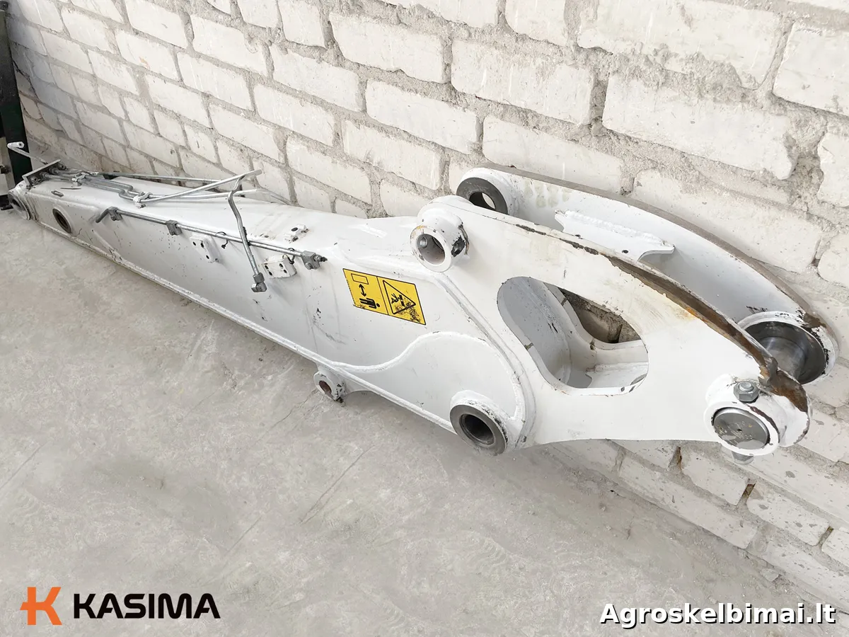 Parduodama Bobcat E85 kaušo strėlė