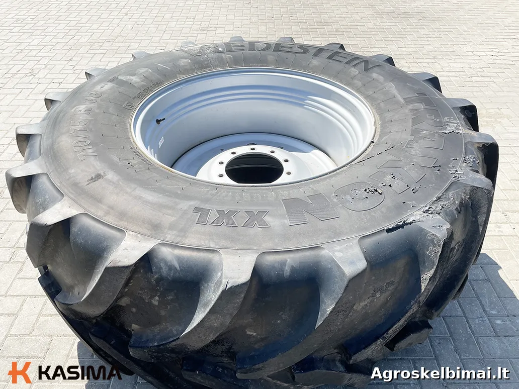 Parduodama Vredestein Traction XXL padanga su ratlankiu - Traktoriai nuotrauka 2
