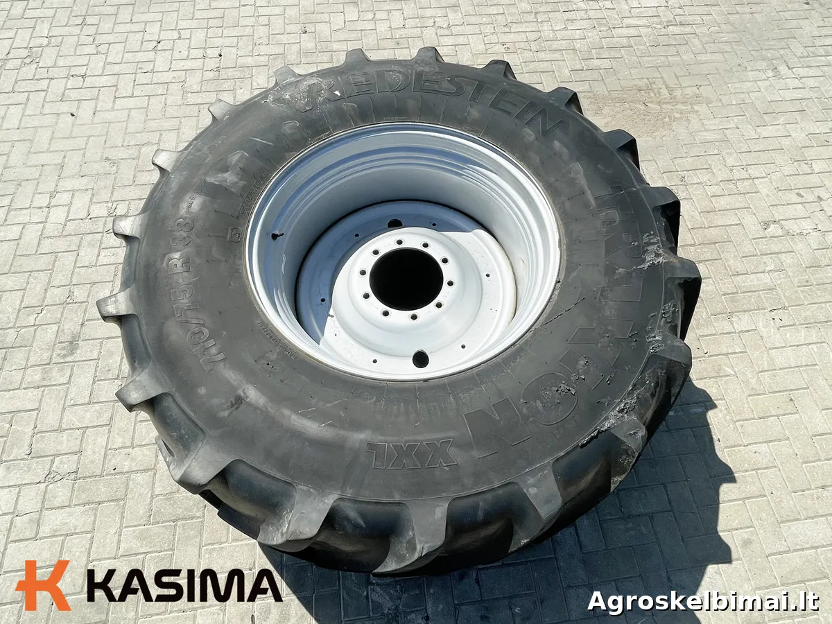 Parduodama Vredestein Traction XXL padanga su ratlankiu - Traktoriai nuotrauka 3