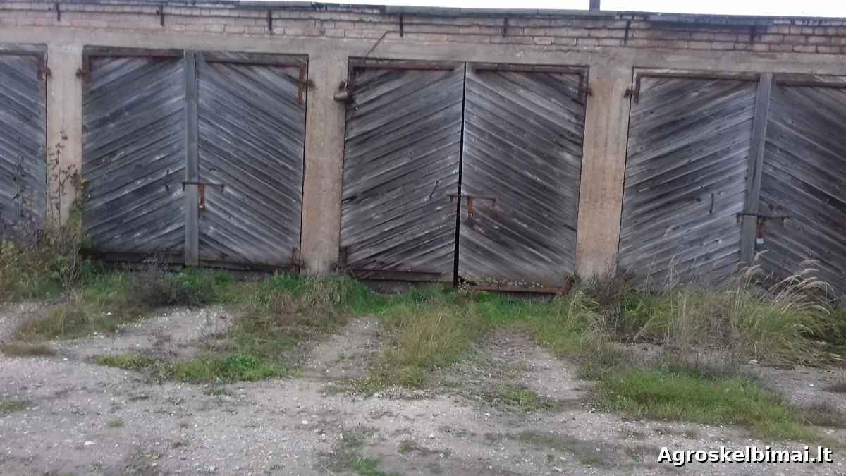 Parduodama žemė su pastatais - Nekilnojamasis turtas, Kupiškis