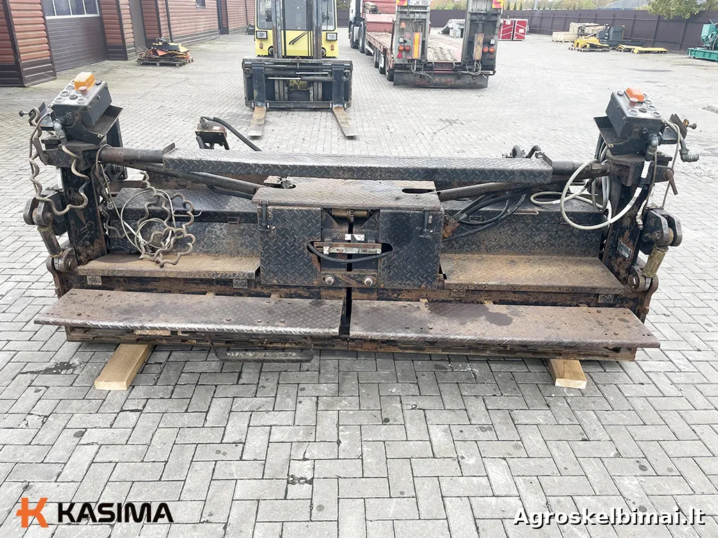 Parduodamas ABG 420 VDT 120 asfalto išlyginimo įrenginys