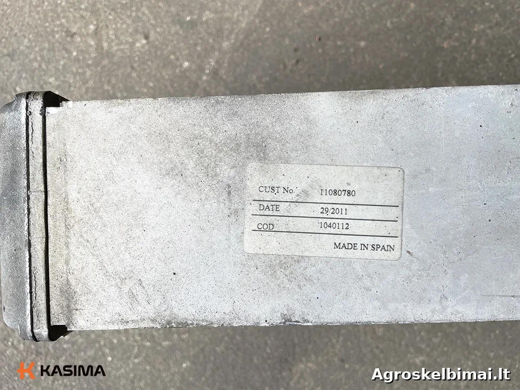 Parduodamas Claas Arion tepalo aušintuvas - Traktoriai nuotrauka 5