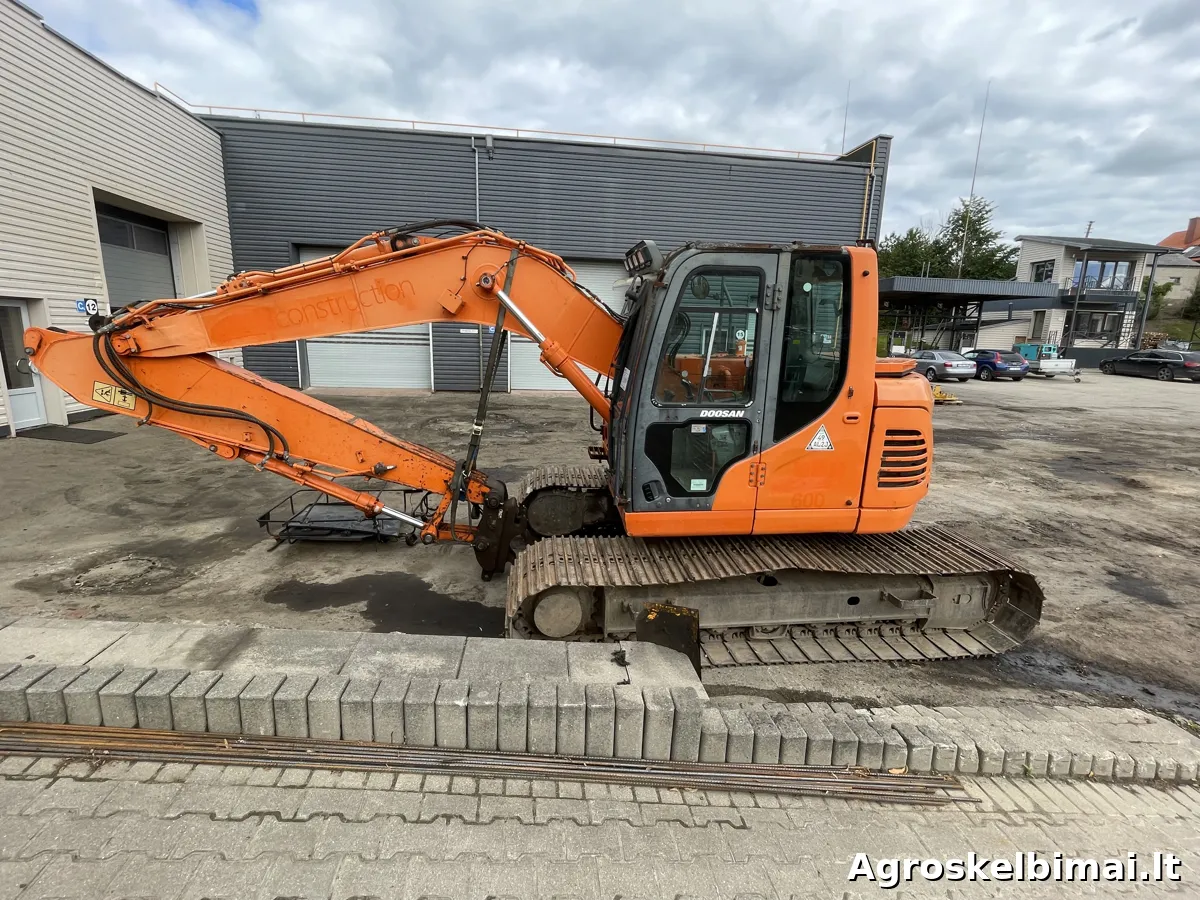 Parduodamas dalimis ekskavatorius Doosan DX140LCR-3 (2015m) - Statybinė technika nuotrauka 6