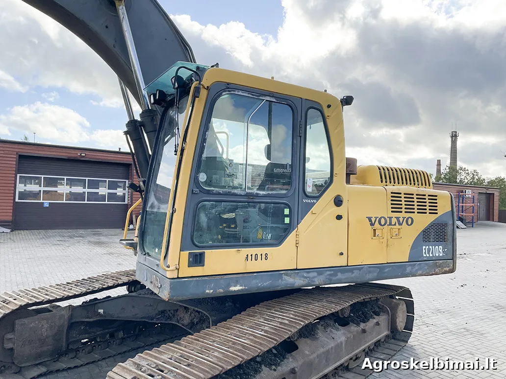 Parduodamas dalimis ekskavatorius Volvo EC210BLC (2003m) - Statybinė technika nuotrauka 2