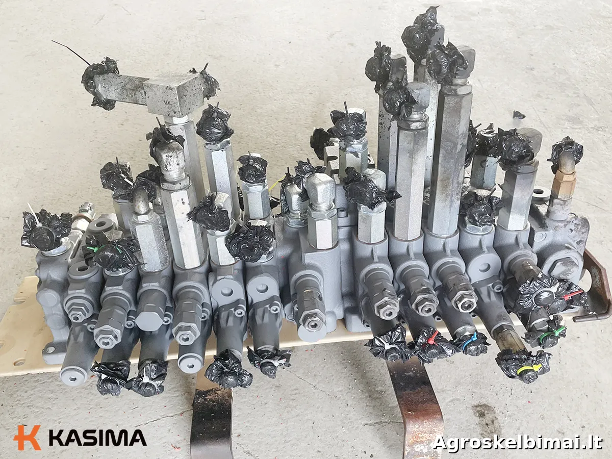 Parduodamas Kubota U55 hidraulinis paskirstytojas - Statybinė technika nuotrauka 2