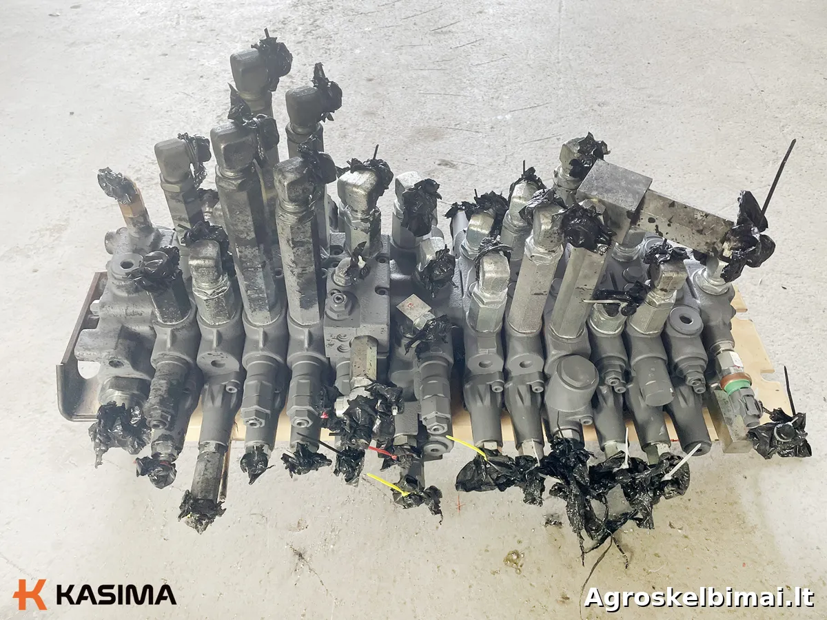 Parduodamas Kubota U55 hidraulinis paskirstytojas - Statybinė technika nuotrauka 5