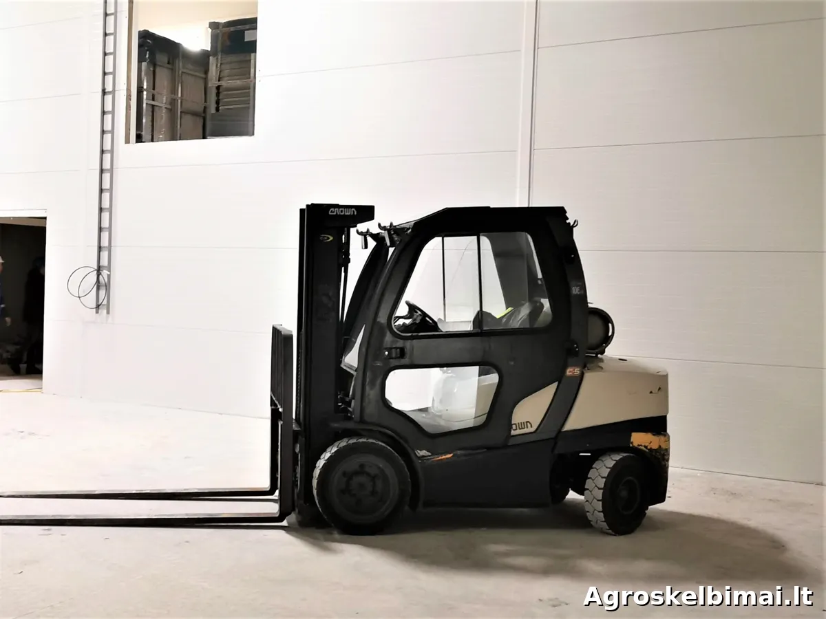 Parduodamas naudotas dujinis krautuvas CROWN C5 1050-3.0  - pagrindinė nuotrauka