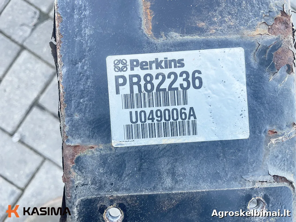 Parduodamas „Perkins“ variklio 1104D-E44TA radiatorius - Statybinė technika nuotrauka 6