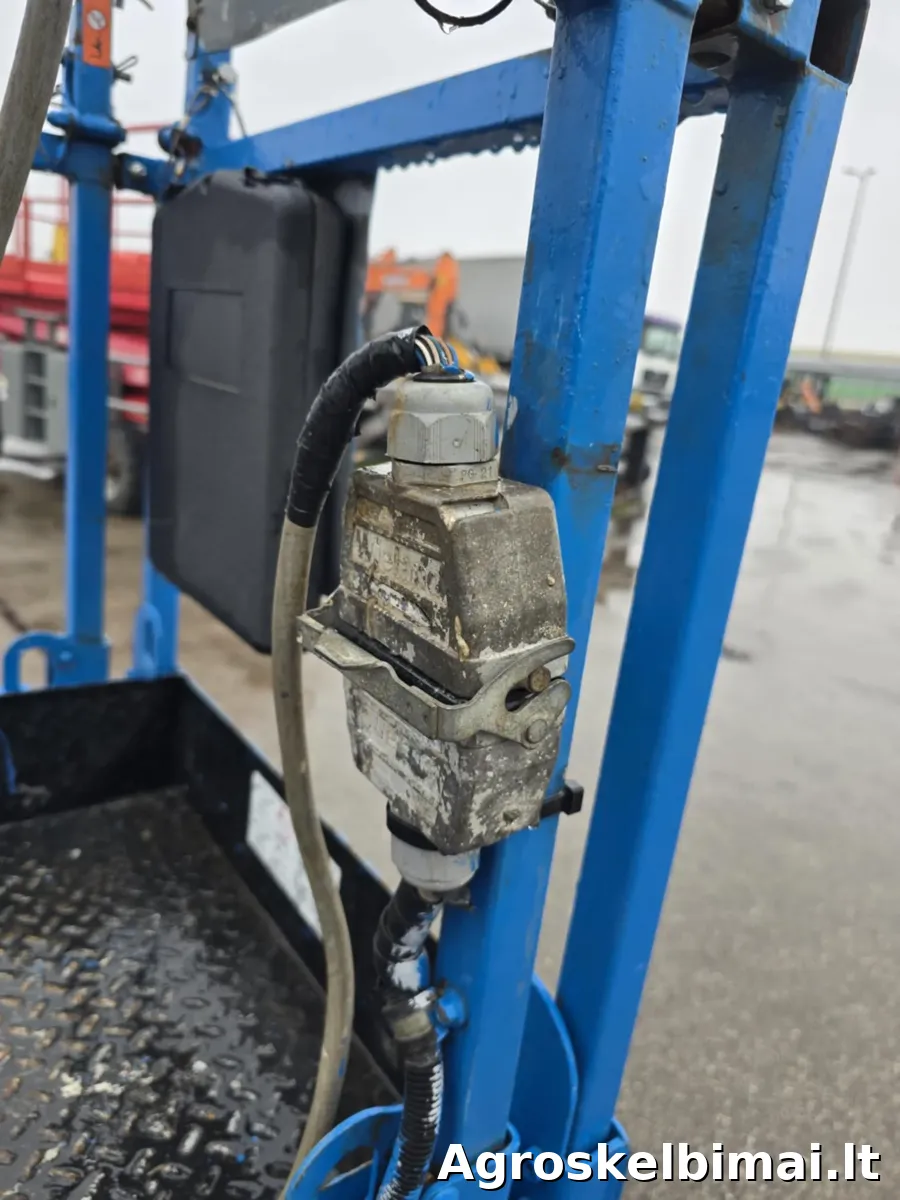 Parduodamas ŽIRKLINIS KELTUVAS SKYJACK SJ3219 - Statybinė technika nuotrauka 8