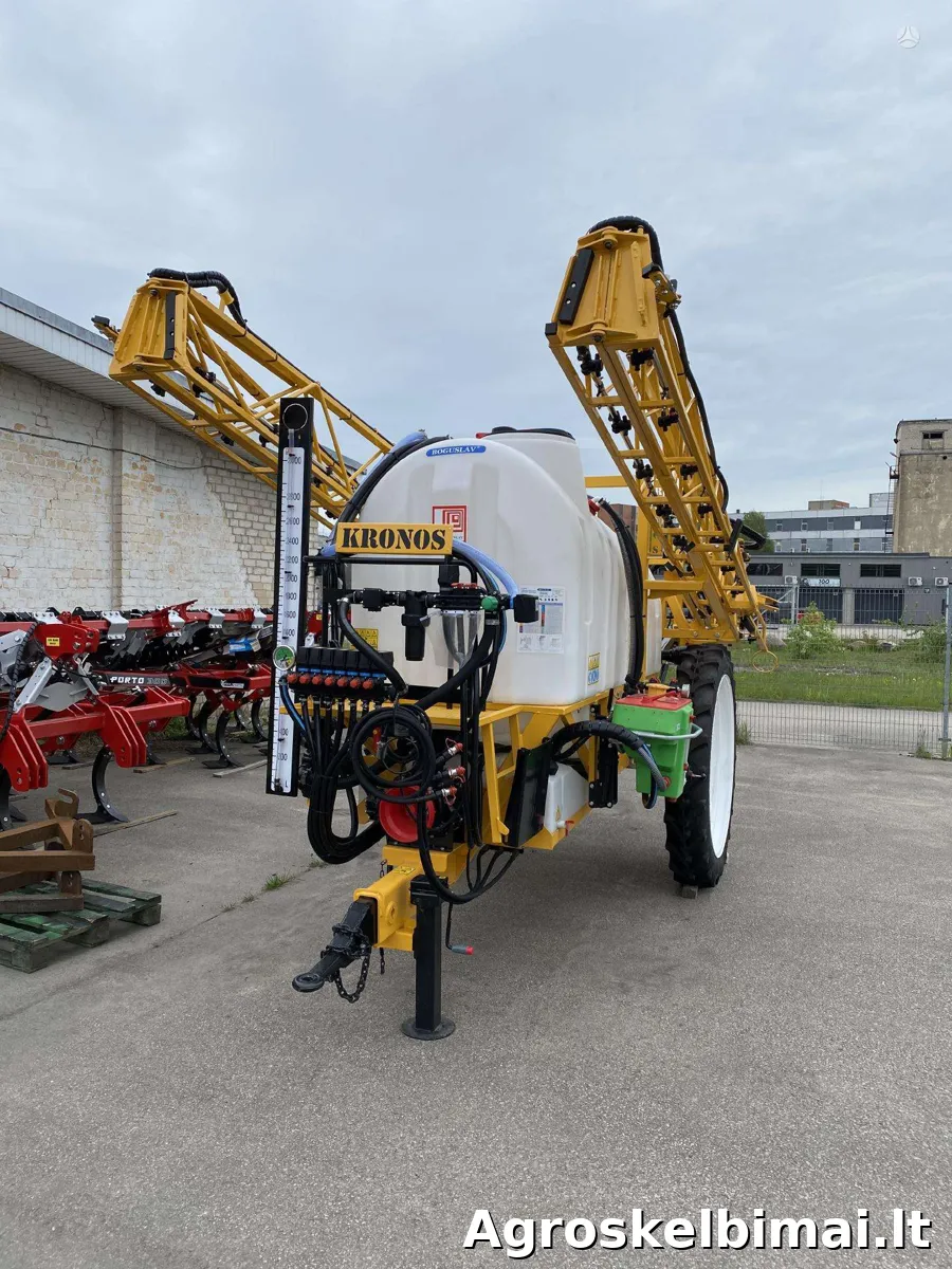 Prikabinamas purkštuvas KRONOS-3000-18