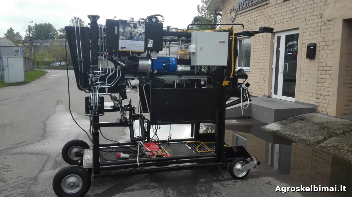 Profesionalus karvių nagų karpymas ir gydymas