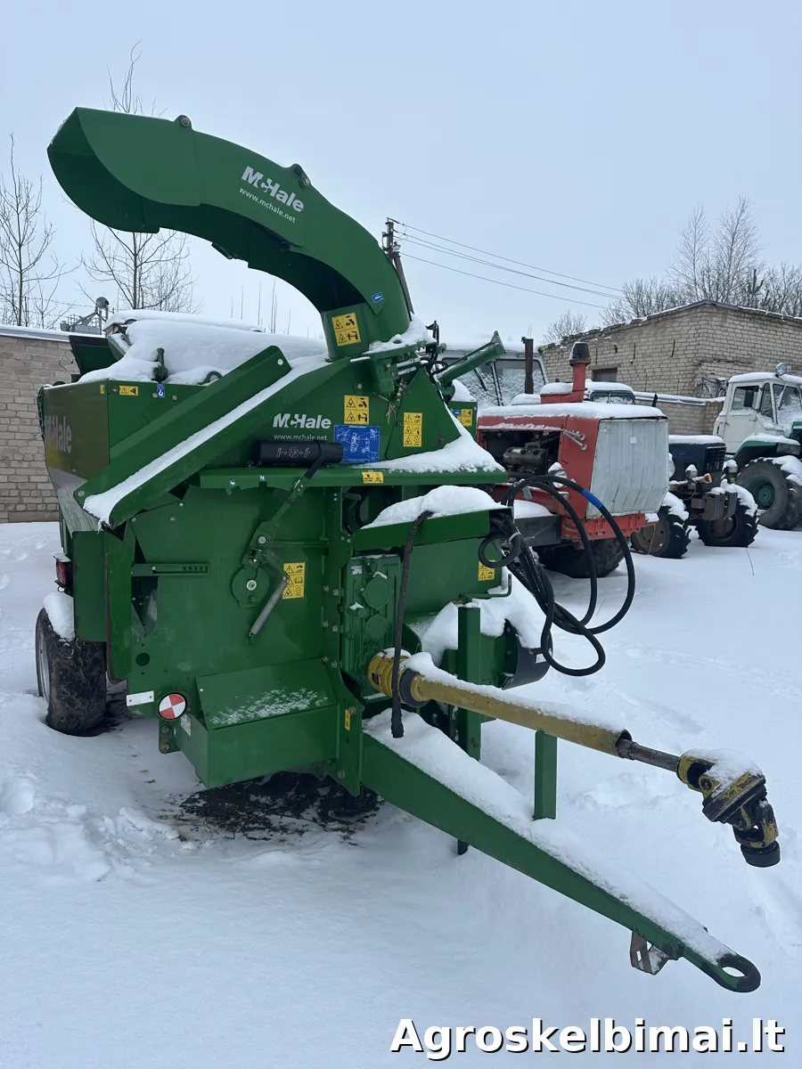 Pašarų dalytuvas - šiaudų skleistuvas C460