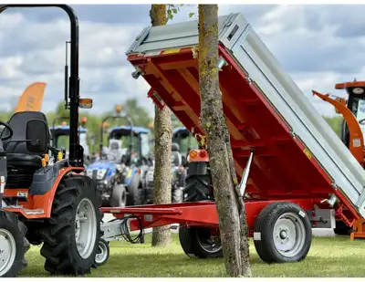 Puspriekabė RAVENNA RTE240