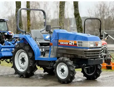Parduodamas Iseki TG-21 su žemės dirbimo freza