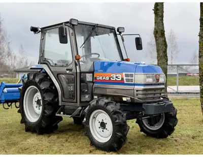 Parduodamas Iseki TG-33 su žemės dirbimo freza