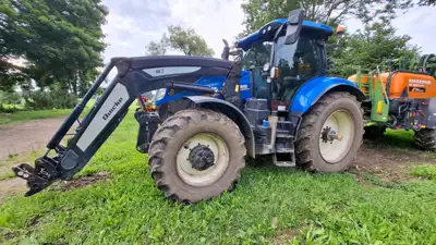 New Holland T7.270 AC - Traktoriai