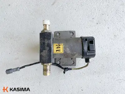 Parduodama Komatsu PW160 kuro papildymo siurbliukas - Statybinė technika