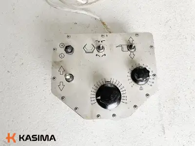 Parduodamas ABG 325 pagalbinis valdymo pultas