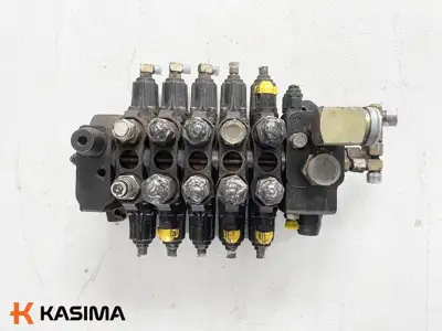 Parduodamas Manitou MLT633 hidraulinis paskirstytojas - Statybinė technika