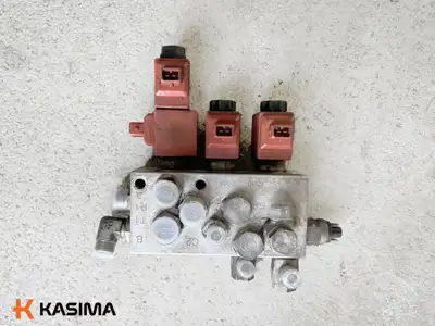 Parduodamas Merlo P32.6 pavarų valdymo vožtuvas - Statybinė technika