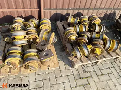 Parduodami ABG 420 asfalto klotuvo Berco rolikai - Statybinė technika