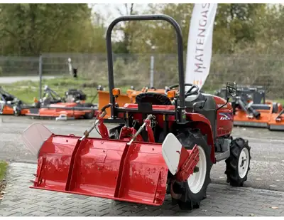 Yanmar Ke-2D su žemės dirbimo freza